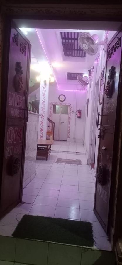 Om Rest House Ξενοδοχείο Βαρανάσι Εξωτερικό φωτογραφία